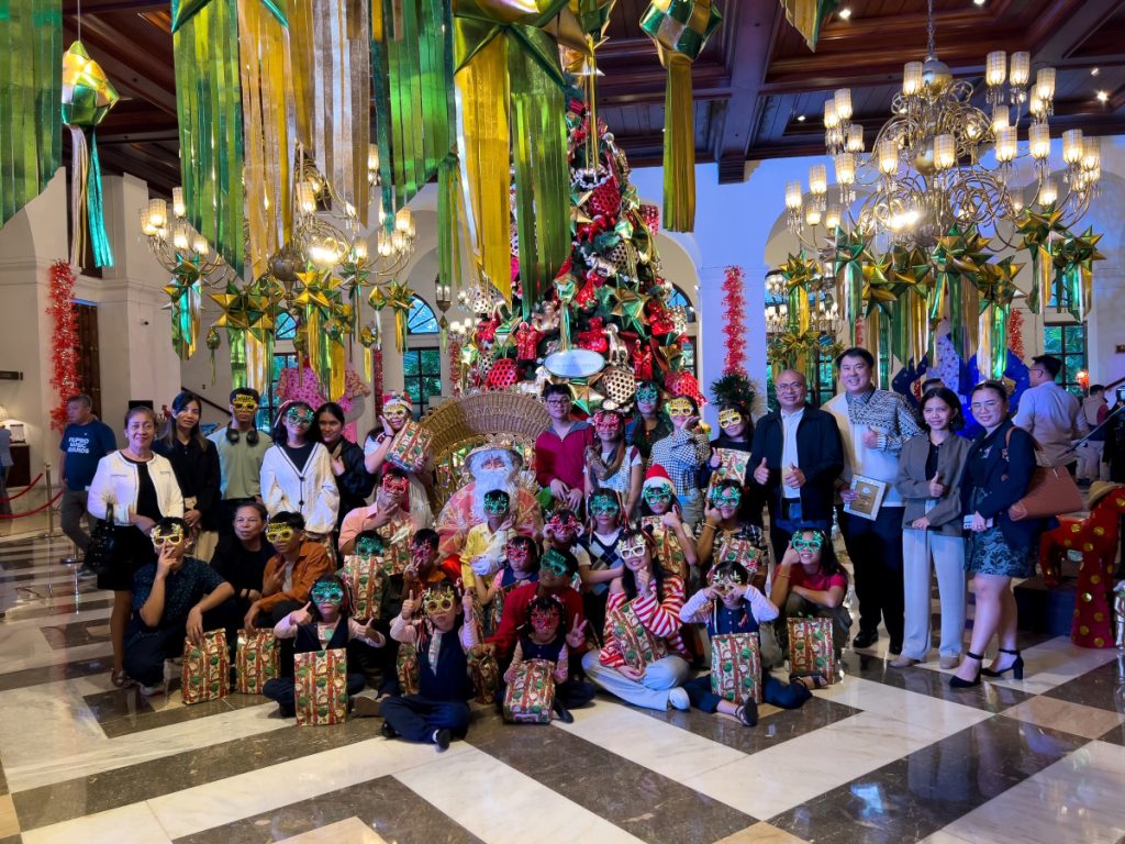 Children from The Manila Hotel’s beneficiaries, the House of Refuge