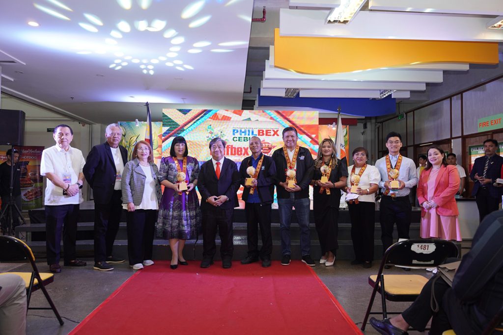 WSI executives and special guests at the Cebu Trio Events opening